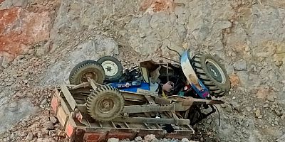 Traktör 20 metrelik şarampole yuvarlandı, sürücüsü öldü
